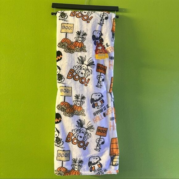 Peanuts Snoopy Halloween Throw fleece plush Blanket - Picture 1 of 6